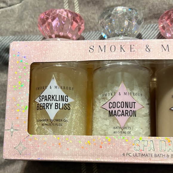 Spa Day Bath & Body Set - Pink and Gold - Picture 2 of 11